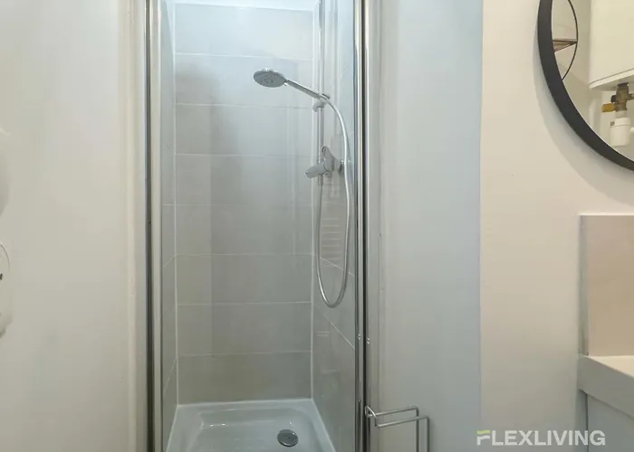 Flexliving - - Legendre * Paříž